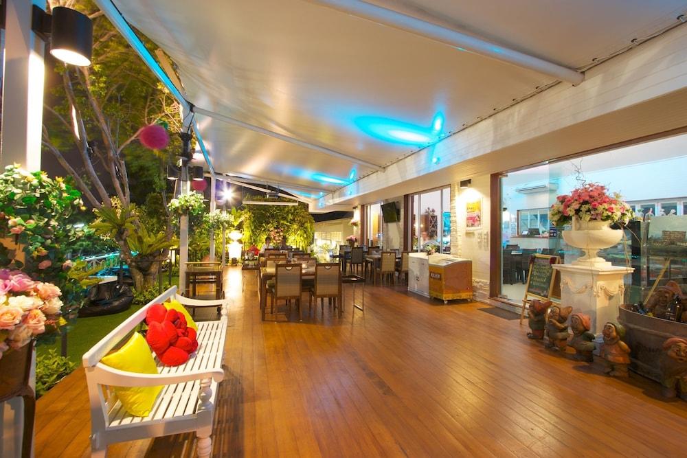 Charn Residence Bangsaen Dış mekan fotoğraf