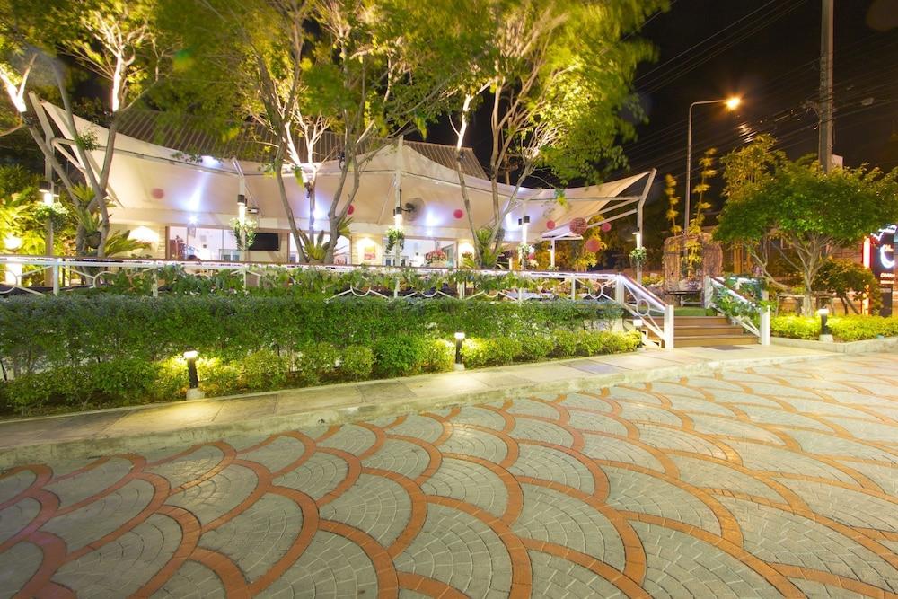 Charn Residence Bangsaen Dış mekan fotoğraf