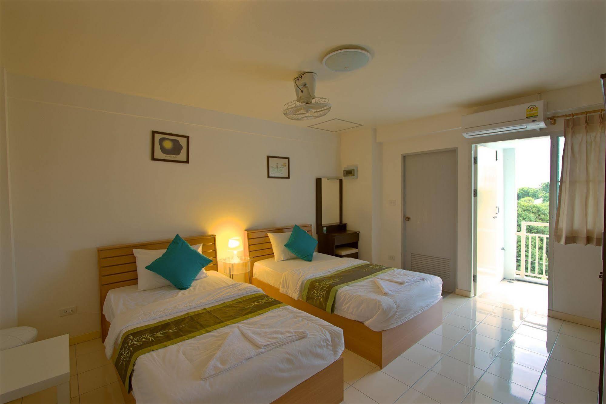 Charn Residence Bangsaen Dış mekan fotoğraf
